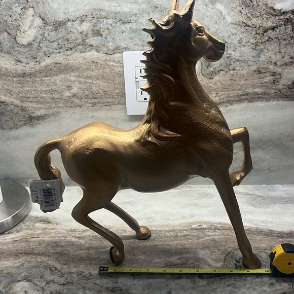 Elegant Gold Horse Sculpture - Picture 2 of 5